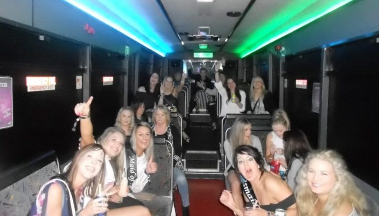 Top Reasons to Party on a Party Bus Rental